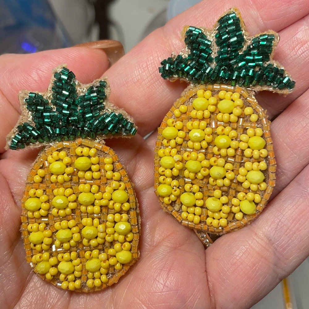 Pineapple 🍍 Earrings $19